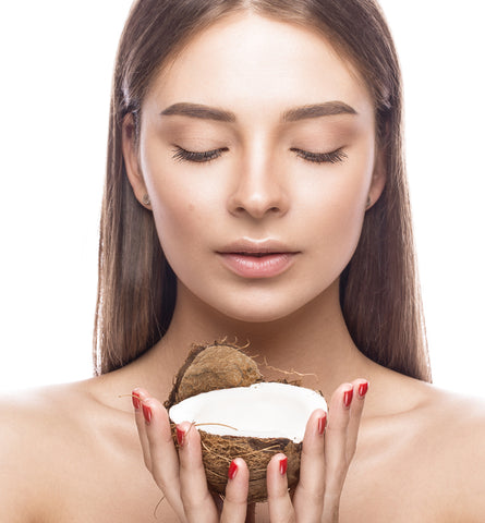 Blog Feed Article Feature Image Carousel: Does Coconut Oil Clog Your Pores? 