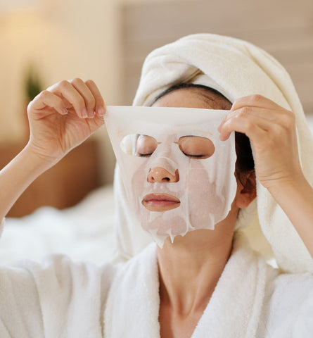 Blog Feed Article Feature Image Carousel: Natural Ways to Boost Your Skin's Radiance in Cooler Weather 